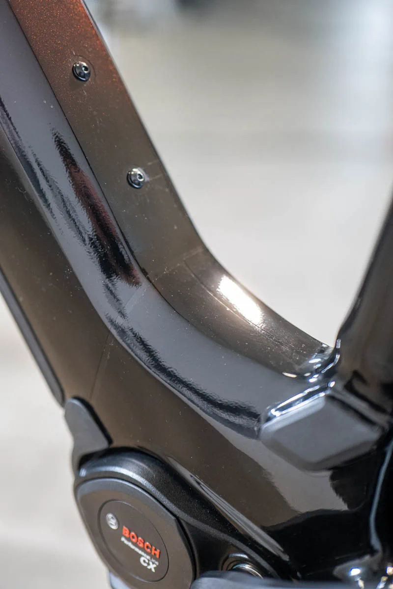 Łączenia folii na rurze dolnej