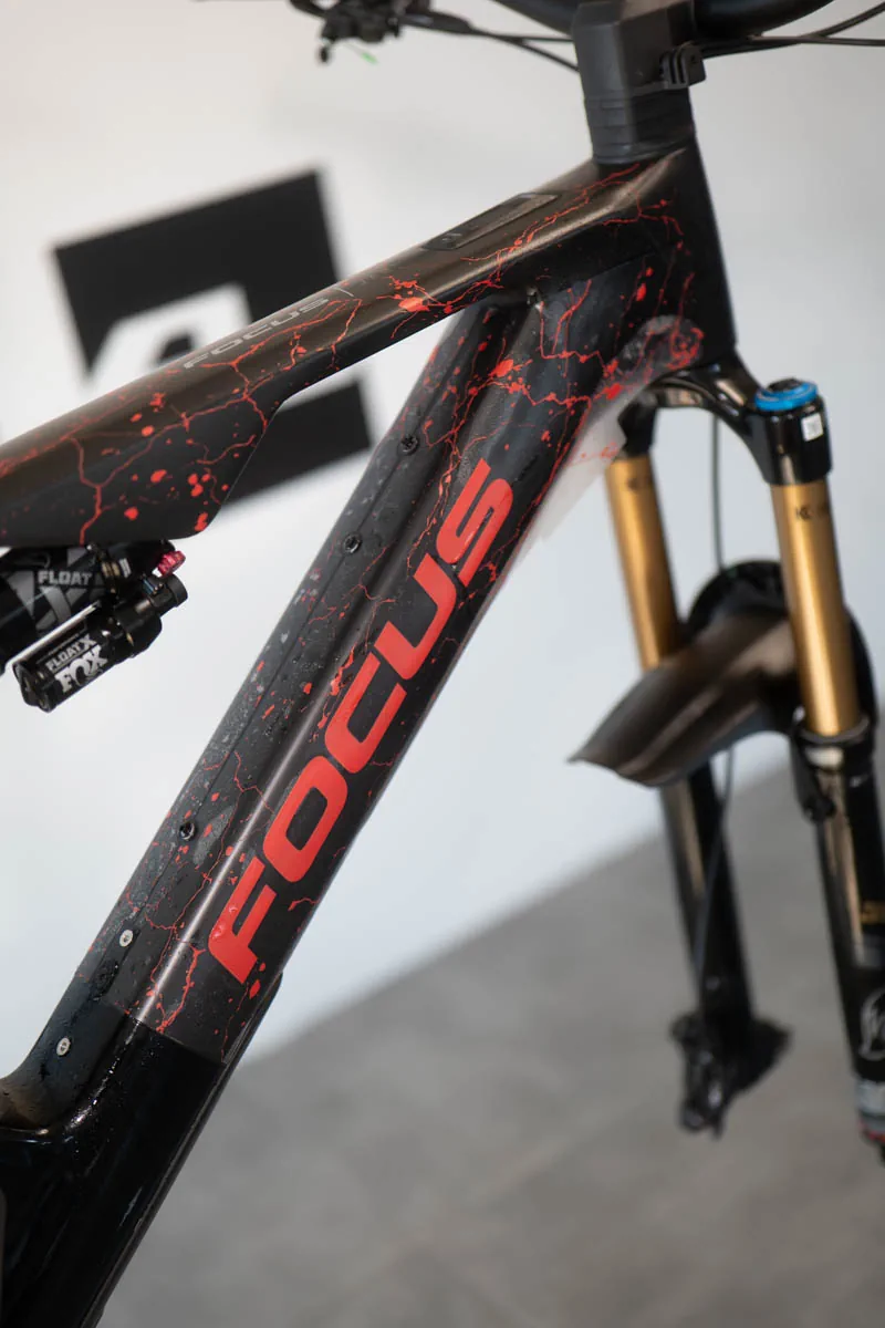 Focus Jam 2 rama z grafiką i napisem FOCUS