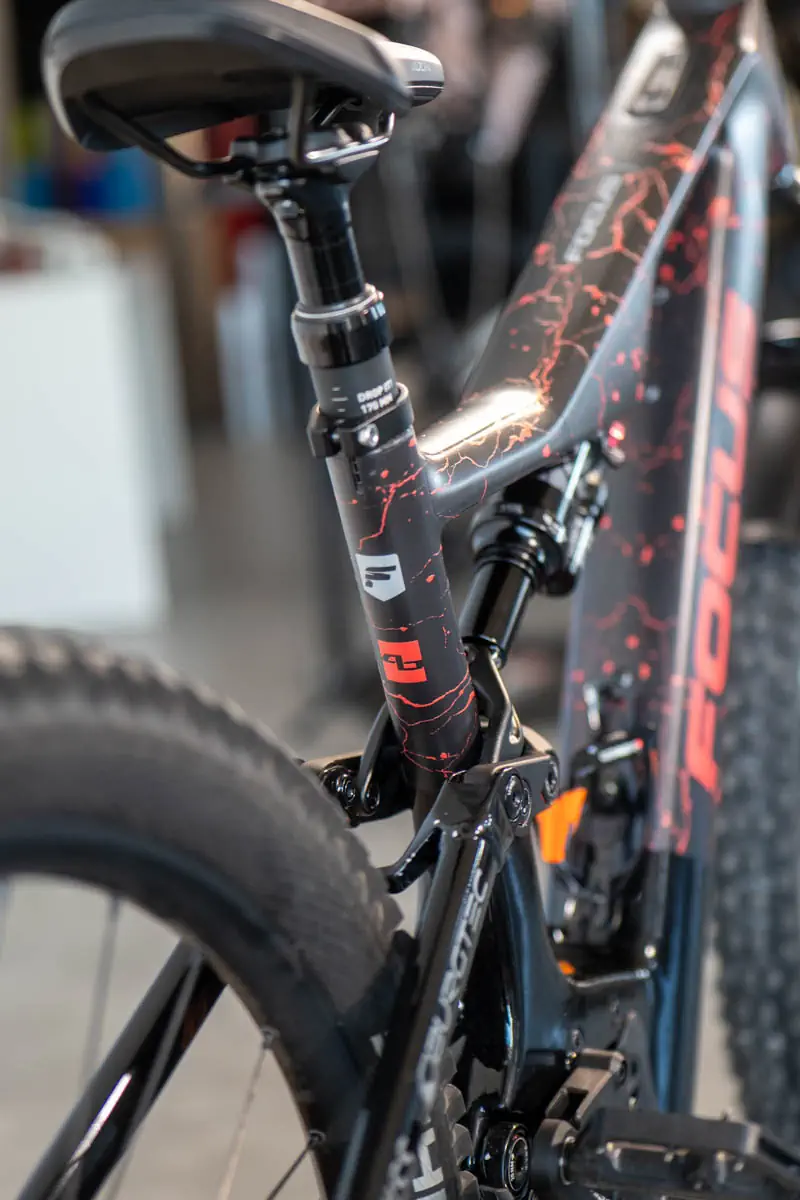 Focus Jam 2 rura podsiodłowa z grafiką