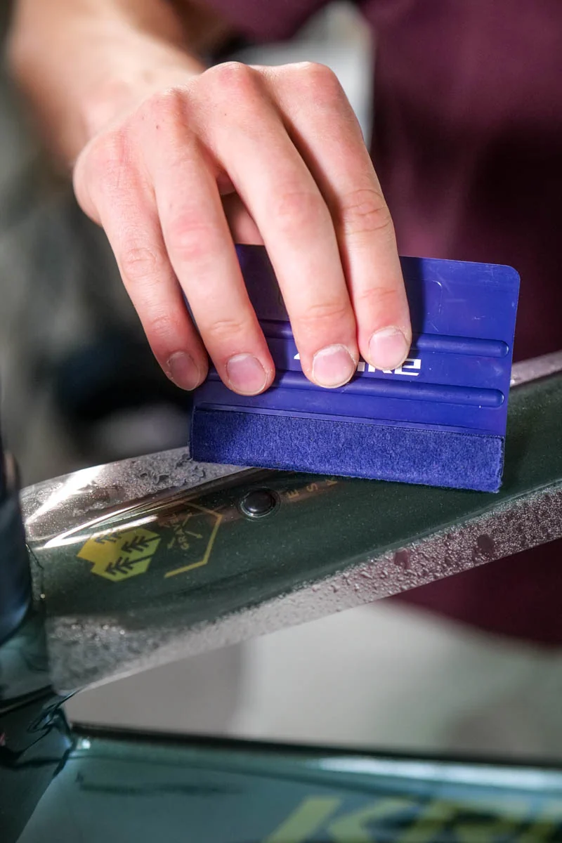 Wygładzanie folii raklą