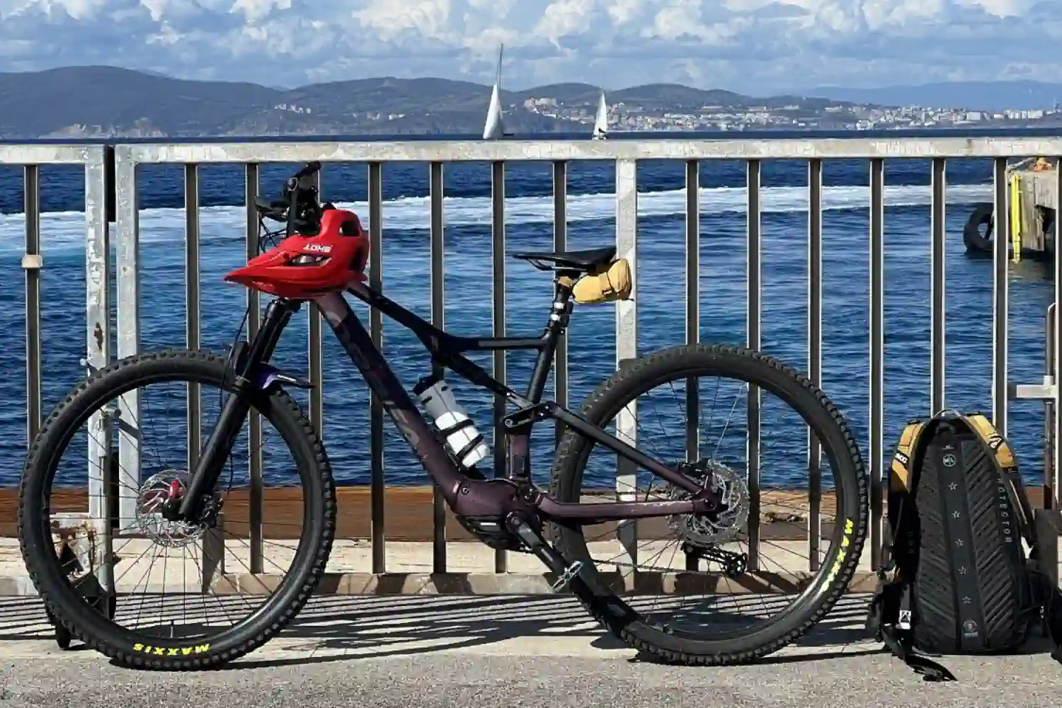 zdjęcie roweru oklejonego foliami ochronnymi 4-bike