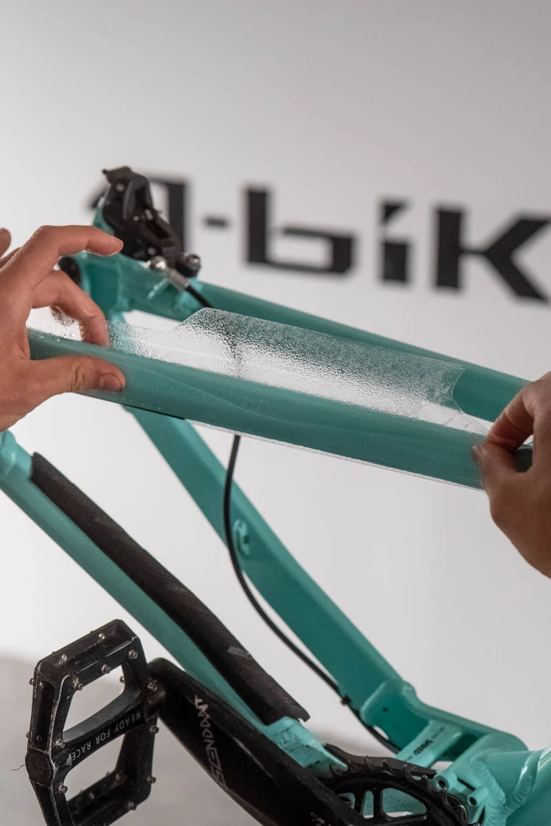 Aplikacja folii tylny trójkąt