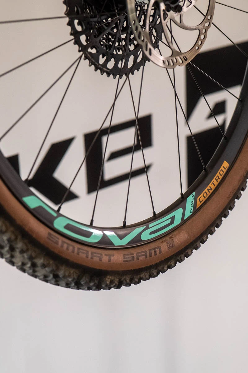 Customowe naklejki obręczy