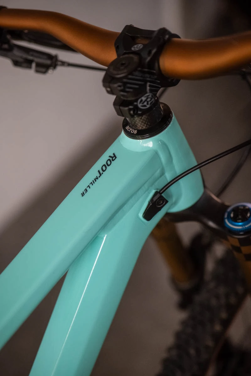 Zbliżenie na rure górna