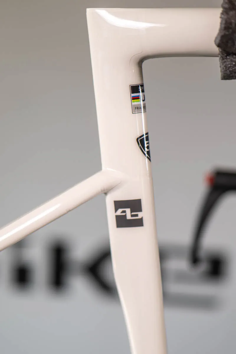 Zabezpieczona folią rura podsiodłowa Specialized Tarmac SL8