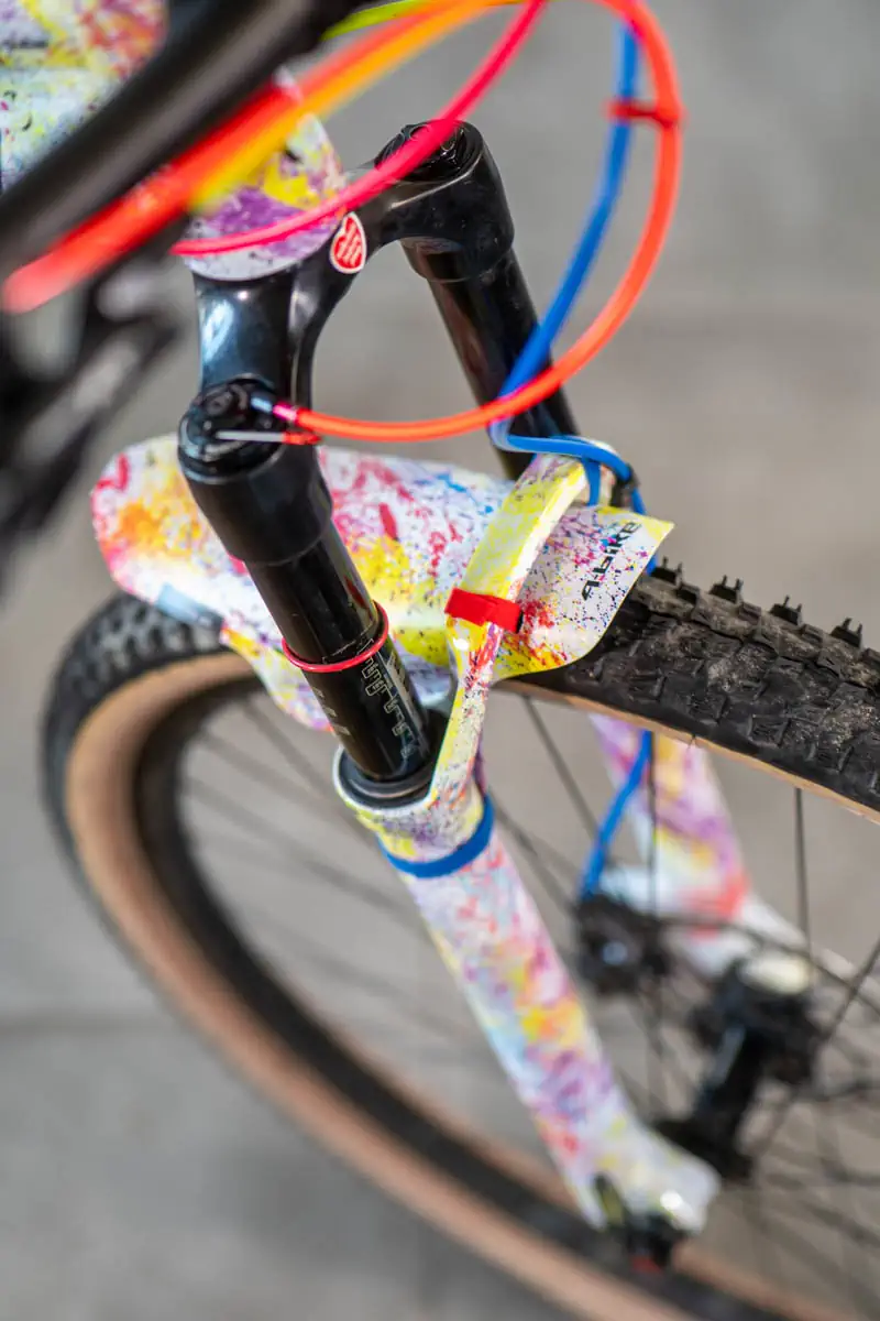 Customowy przedni błotnik dopasowany do kolorowego lakieru roweru