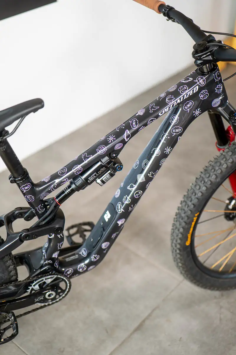 Cały Specialized Stumpjumper 15 PRO po oklejeniu folią ochronną i aplikacji grafiki