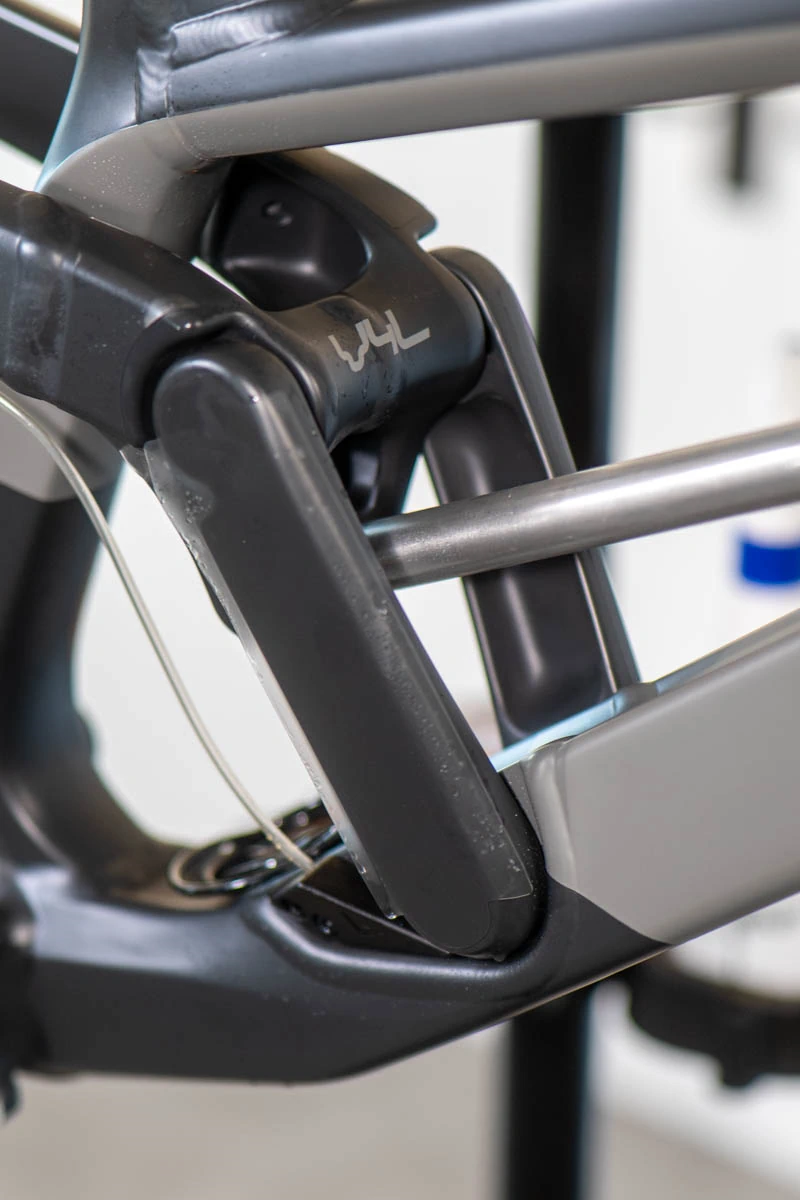 YT Tues Core 1 okolice suportu folia ochronna CPF