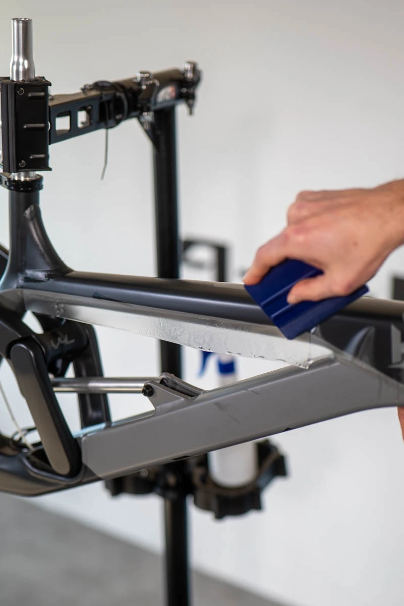 YT Tues Core 1 rura gorna folia ochronna mat