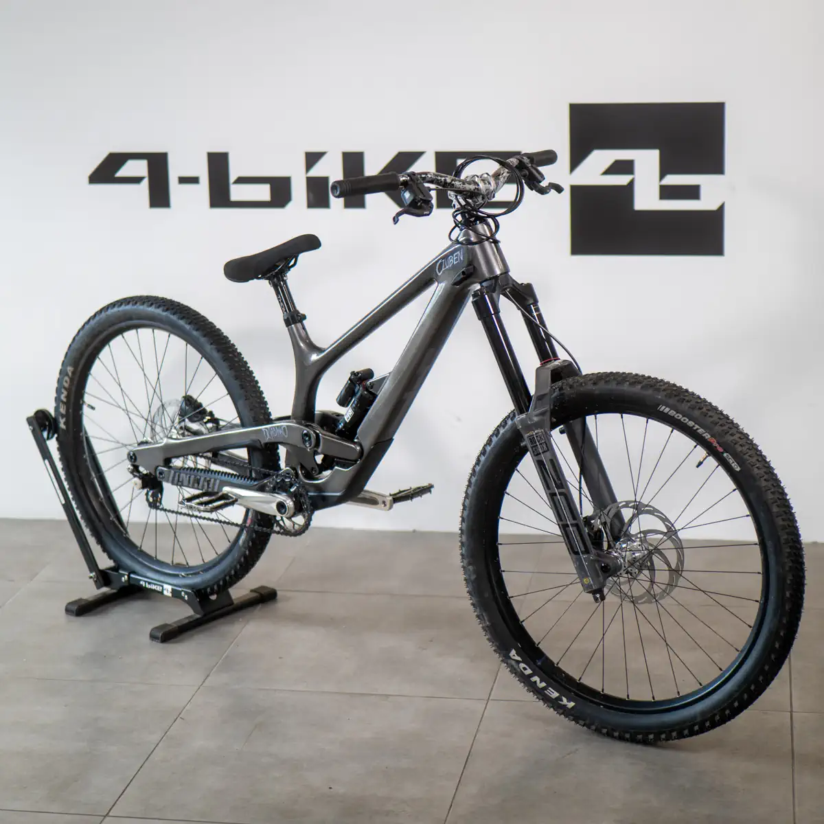 yt-tues-core-3-czubena